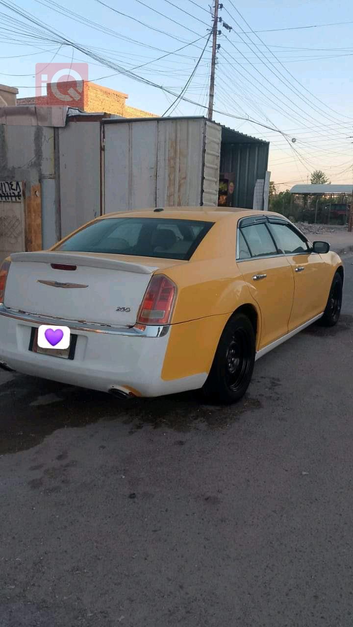 كرايسلر 300